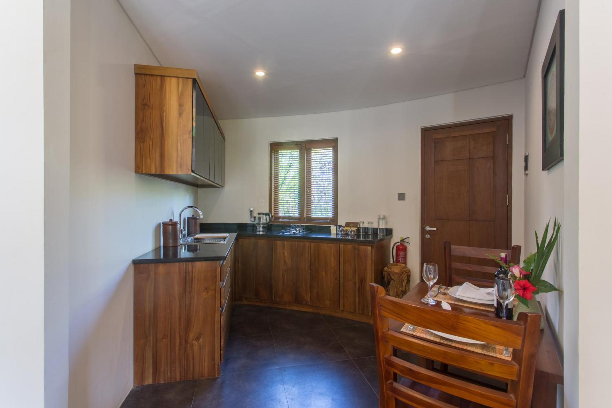De Moksha Eco Friendly Boutique Resort Танах Лот Номер фото